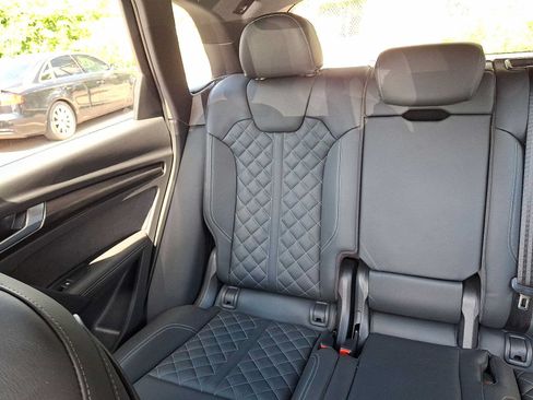 Used 2023 Audi SQ5 Premium Plus w/ Premium Plus Package AWD/4WD image 12