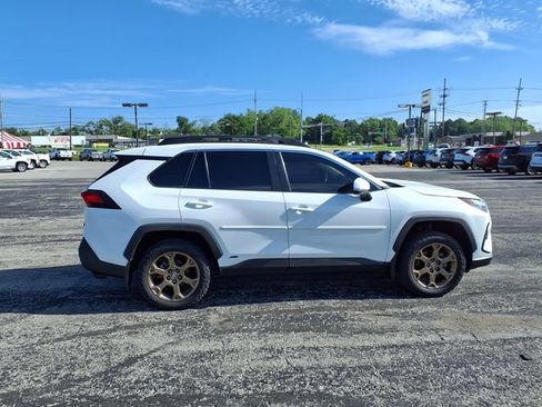Used 2023 Toyota RAV4 AWD Hybrid image 4