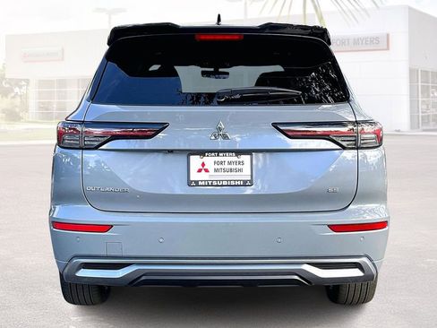 New 2026 Mitsubishi Outlander SEL FWD image 4