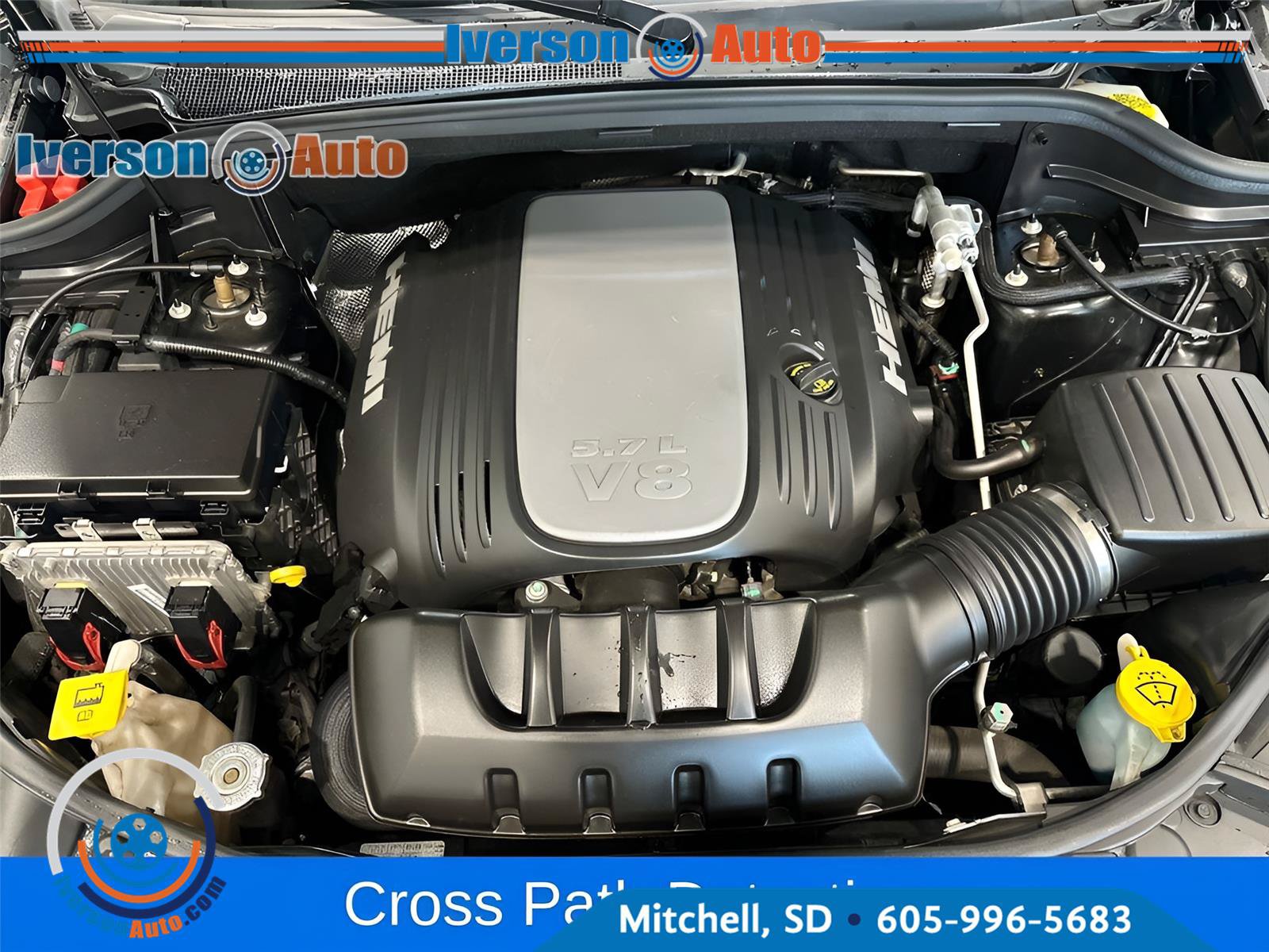 Used 2020 Jeep Grand Cherokee Overland AWD/4WD image 12