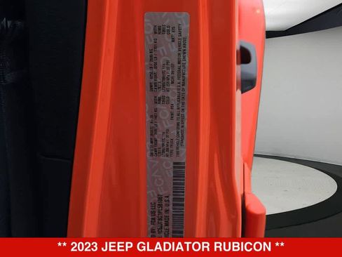 Used 2023 Jeep Gladiator Rubicon w/ LED Lighting Group AWD/4WD image 37