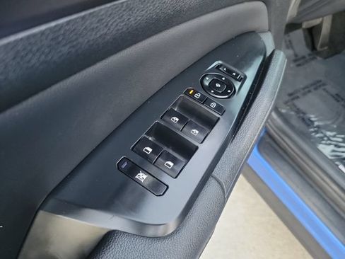 Used 2026 Kia Sportage SX FWD image 13