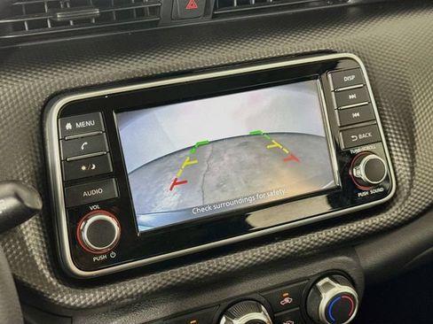 Used 2018 Nissan Kicks S FWD image 17