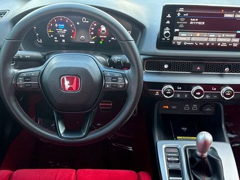 Certified 2025 Honda Civic Type R image 17