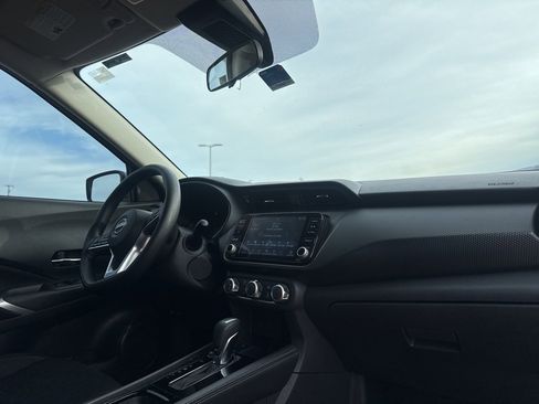 Certified 2023 Nissan Kicks SV image 10