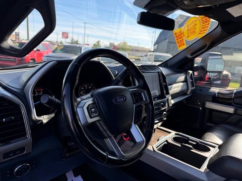 Used 2022 Ford F250 Lariat w/ Black Appearance Package AWD/4WD image 16