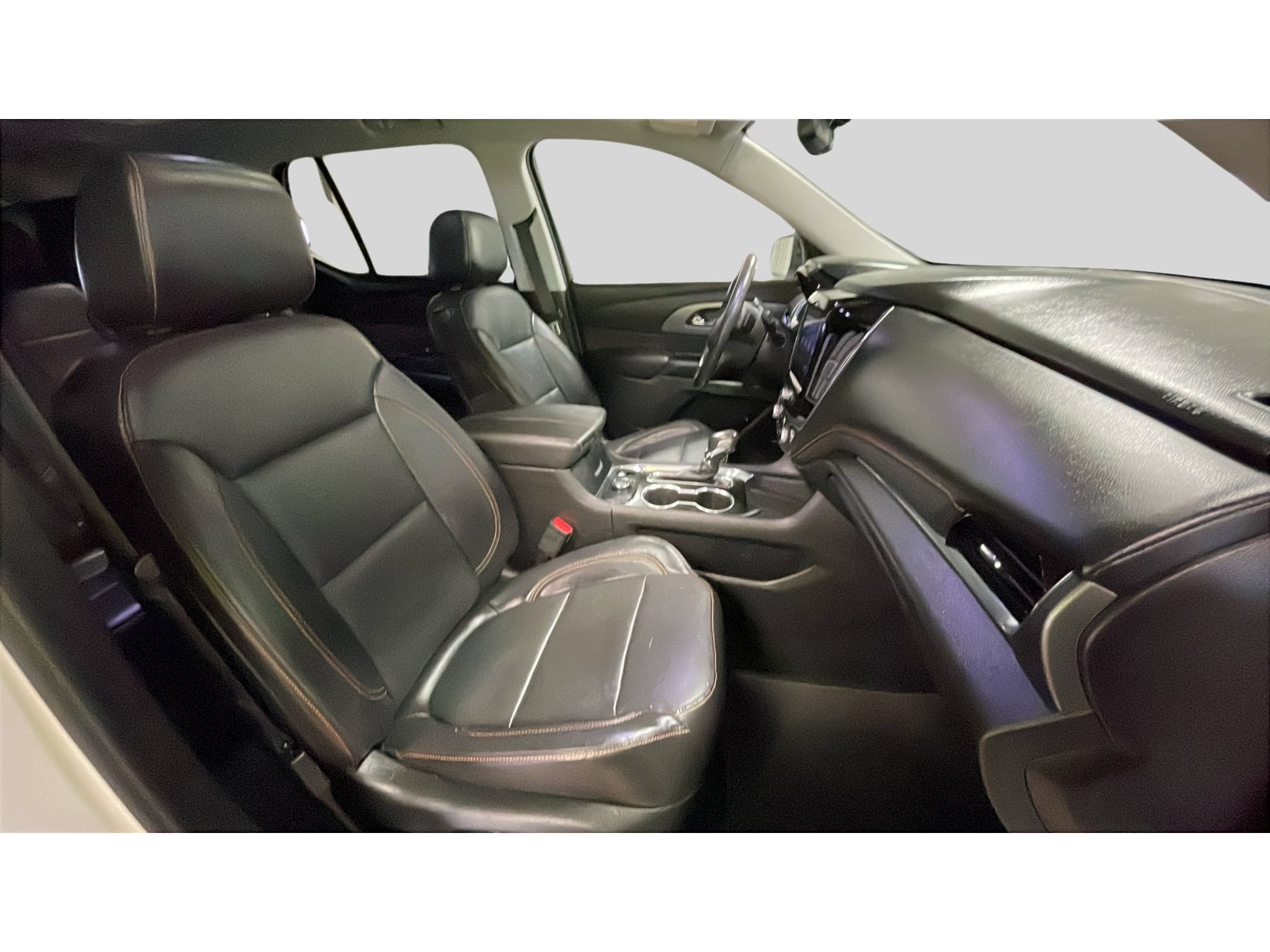 Used 2021 Chevrolet Traverse Premier w/ Redline Edition AWD/4WD image 17