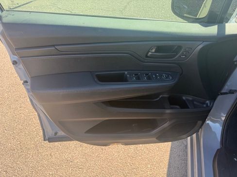 Used 2023 Honda Odyssey Sport image 15