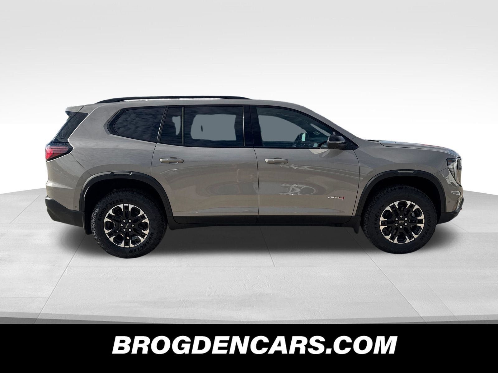 New 2027 GMC Acadia AT4 w/ AT4 Reserve Package AWD/4WD image 2