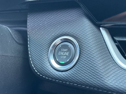 Used 2026 Chevrolet Equinox LT w/ Convenience Package II AWD/4WD image 33