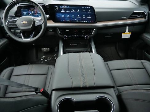 New 2026 Chevrolet Suburban High Country AWD/4WD image 7