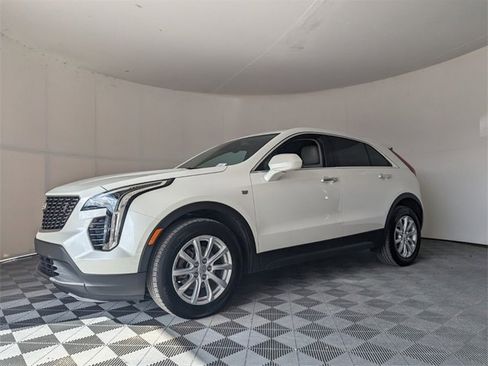 Used 2023 Cadillac XT4 Luxury image 4