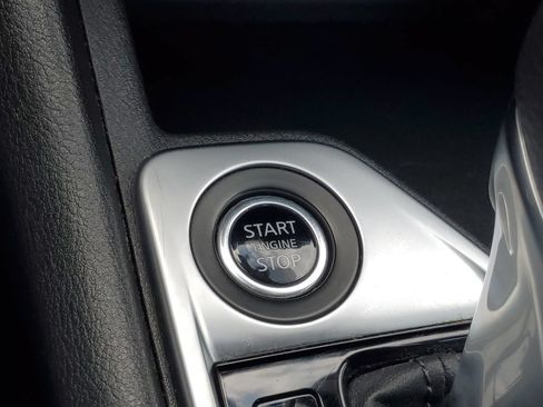 Used 2024 Nissan Sentra SV FWD image 17
