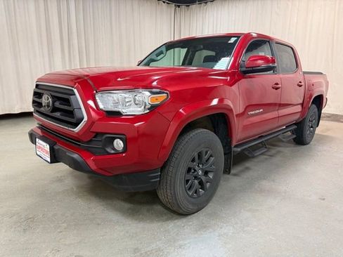 Used 2023 Toyota Tacoma SR5 w/ Technology Package AWD/4WD image 15