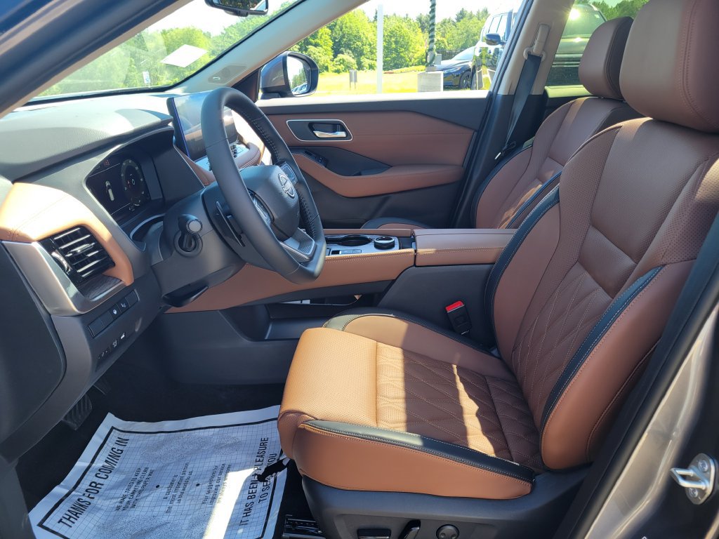 New 2026 Nissan Rogue Platinum AWD/4WD image 12