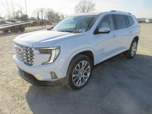 New 2026 GMC Acadia Denali w/ Super Cruise Package image 10