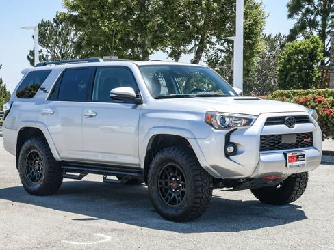 Used 2024 Toyota 4Runner TRD Off-Road Premium w/ Moonroof Package AWD/4WD image 3