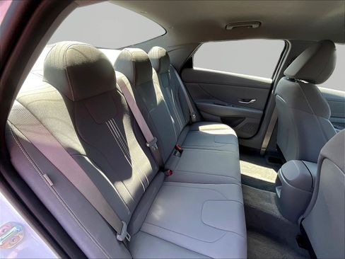 Certified 2026 Hyundai Elantra Sport FWD image 25