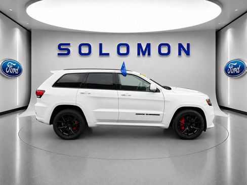 Used 2018 Jeep Grand Cherokee SRT AWD/4WD image 4
