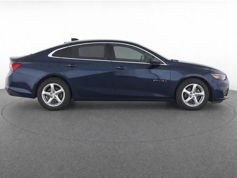 Used 2017 Chevrolet Malibu LS FWD image 7