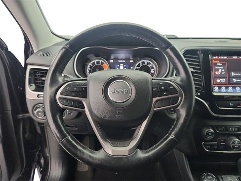 Used 2020 Jeep Cherokee Limited image 13