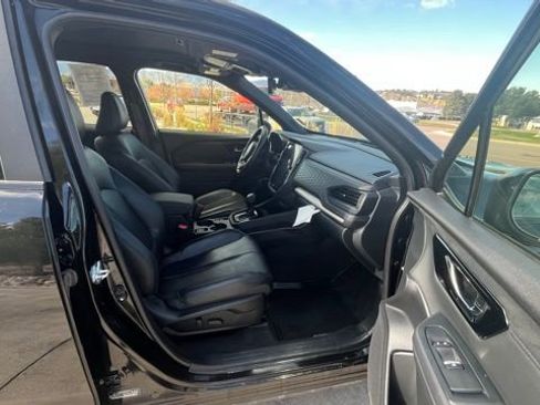 Used 2025 Subaru Forester Limited w/ Popular Package #2 image 23