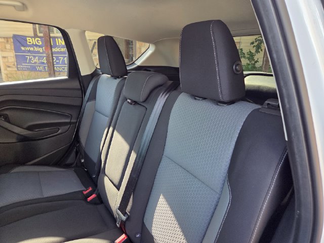Used 2017 Ford Escape SE FWD image 40