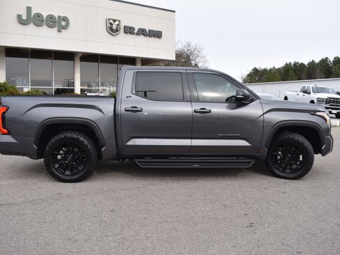 Used 2023 Toyota Tundra SR5 w/ SR5 Premium Package image 10