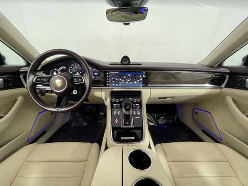 Certified 2023 Porsche Panamera 4 Platinum Edition w/ Assistance Package image 13