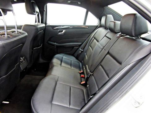 Used 2015 Mercedes-Benz E 350 4MATIC Sedan image 10