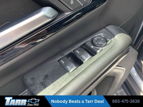 Used 2025 Chevrolet Tahoe LT RWD image 15