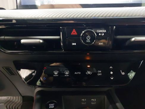 New 2026 Nissan Kicks SR w/ Cold Weather Package image 20