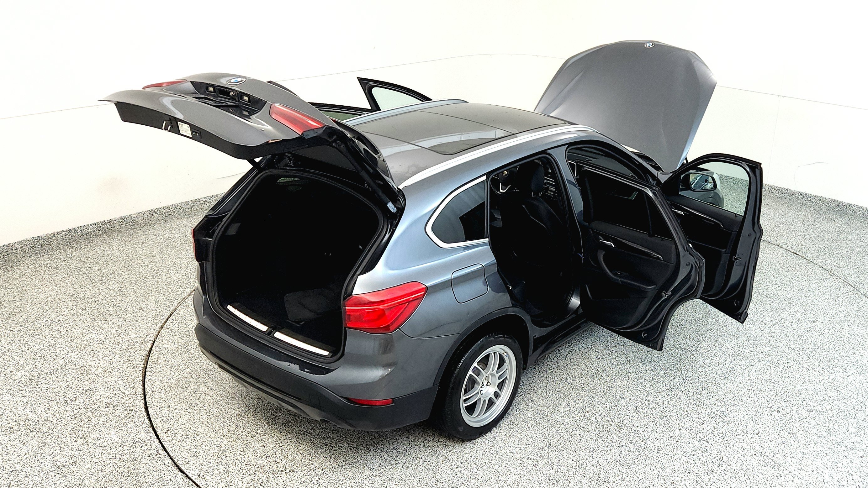 Used 2018 BMW X1 sDrive28i w/ Convenience Package FWD image 24