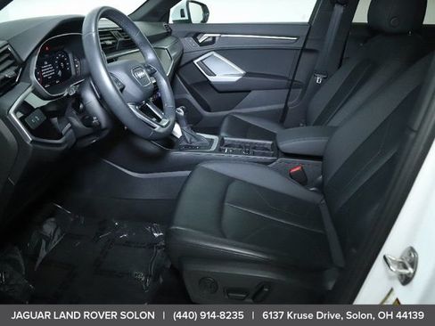 Used 2025 Audi Q3 2.0T Premium AWD/4WD image 17