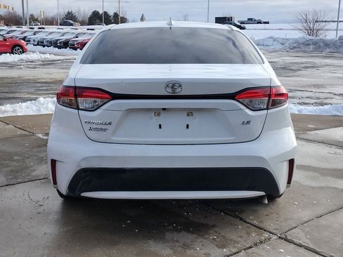 Used 2022 Toyota Corolla LE image 14