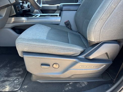 Used 2023 Ford F250 XLT w/ XLT Premium Package AWD/4WD image 12