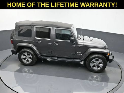 Used 2017 Jeep Wrangler Unlimited Sahara w/ Max Tow Package AWD/4WD image 57