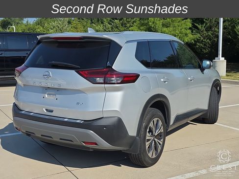 Used 2021 Nissan Rogue SV w/ Premium Package FWD image 5