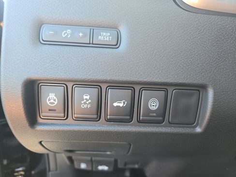 Certified 2024 Nissan Murano SL image 17