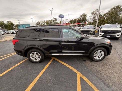 Used 2022 Ford Explorer XLT w/ Class IV Trailer Tow Package image 9