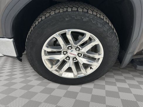 Used 2019 GMC Sierra 1500 SLT w/ SLT Premium Plus Package AWD/4WD image 29