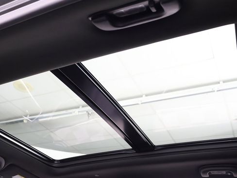 Used 2023 Cadillac XT5 Premium Luxury image 23