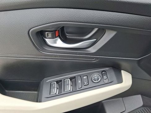 Used 2025 Honda Accord LX image 13