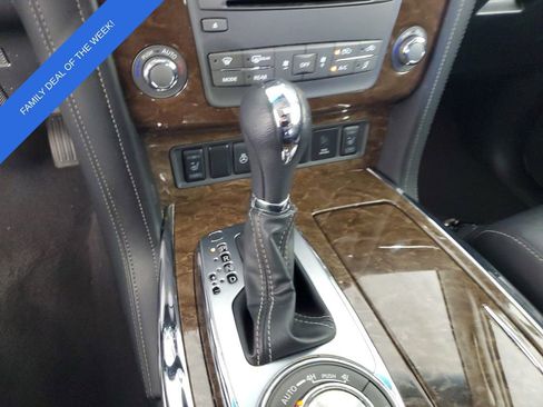 Used 2017 INFINITI QX80 Base image 18