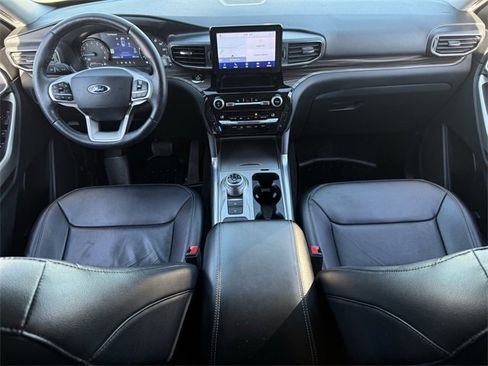 Used 2021 Ford Explorer Limited w/ Equipment Group 301A image 10