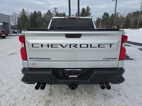 Used 2022 Chevrolet Silverado 1500 Custom Trail Boss w/ LPO, Dark Essentials Package image 23