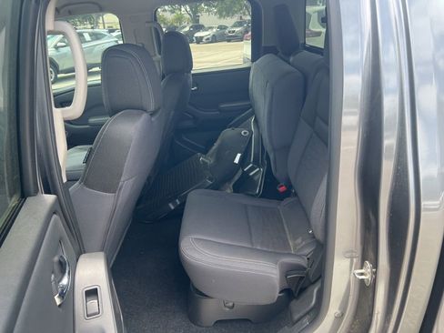 Certified 2023 Nissan Frontier SV w/ SV Convenience Package image 13