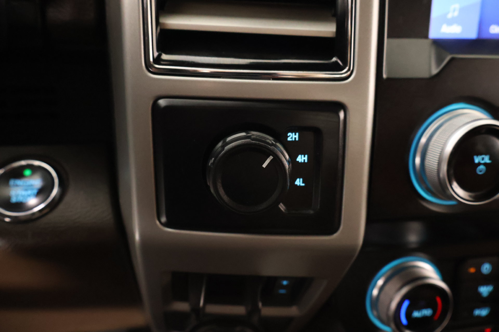 Used 2021 Ford F350 King Ranch AWD/4WD image 9