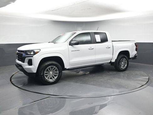 Used 2024 Chevrolet Colorado LT image 5