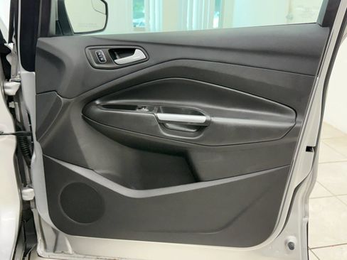 Used 2017 Ford Escape SE FWD image 23